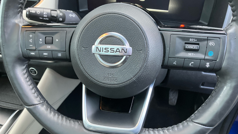 Nissan Qashqai 1.3 DiG-T MH Tekna 5dr Petrol Hatchback